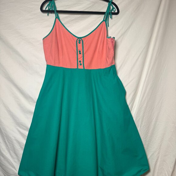 Modcloth Color Block Lined Swing Dress with Pockets - Picture 2 of 6